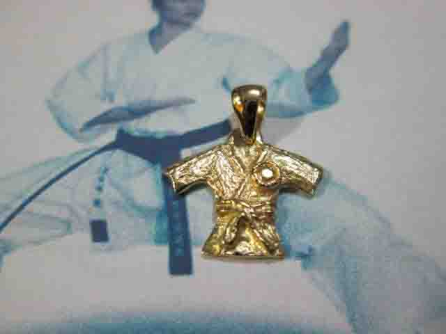 Kimono (Oro) - Kimono (Gold)