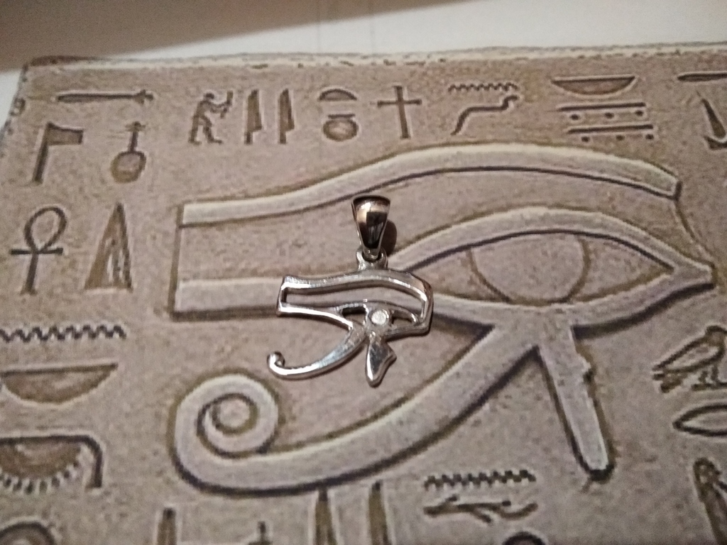 Occhio di Horus (Media) - Ciondolo (Argento) - The Eye of Horus (Medium) - Pendant (Silver)