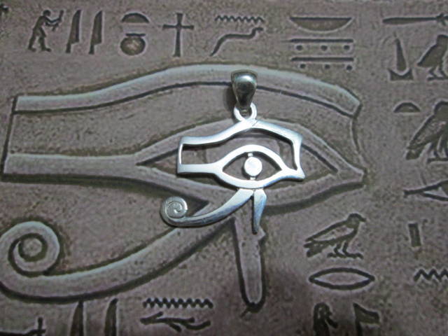 Occhio di Horus (Grande) - Ciondolo (Argento) - The Eye of Horus (Big) - Pendant (Silver)