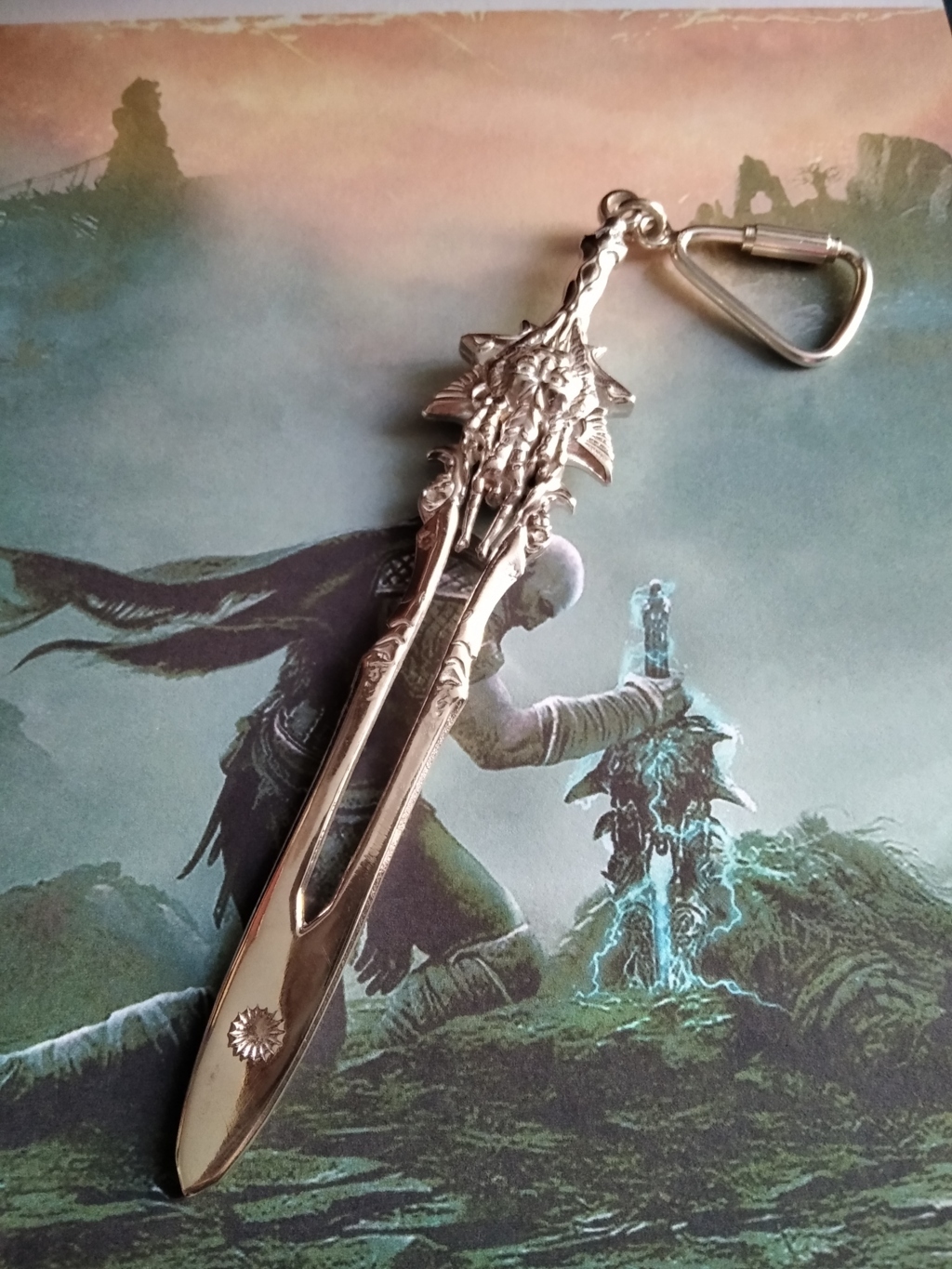 Silver Pendants: Blade of Olympus - God of War