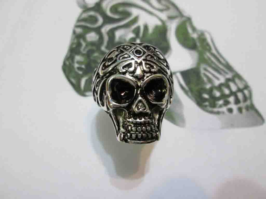Anello del Teschio Tribale (Argento) - Tribal Skull Ring (Silver)