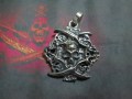 Teschio e Spade - Ciondolo (Argento) - Skull and Swords - Pendant (Silver)