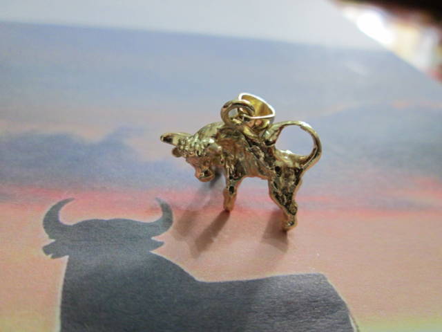 Toro - Ciondolo (Oro) - Taurus - Pendant (Gold)